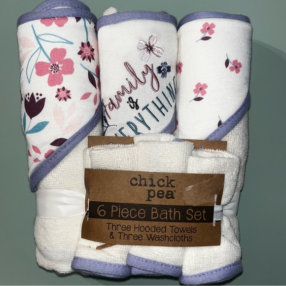 NWT Baby Girl Bath Towel Set - Picture 2 of 3